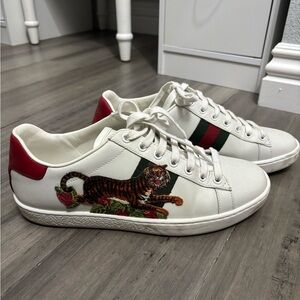 GUCCI YEAR OF THE TIGER WOMENS TENNIS SHOES
